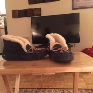 ankle ugg mocassins
